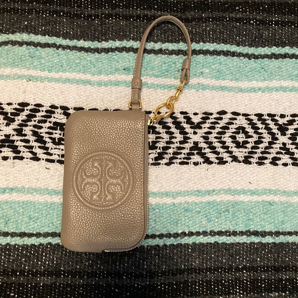Tory Burch Zip Card Case 🤎🤍